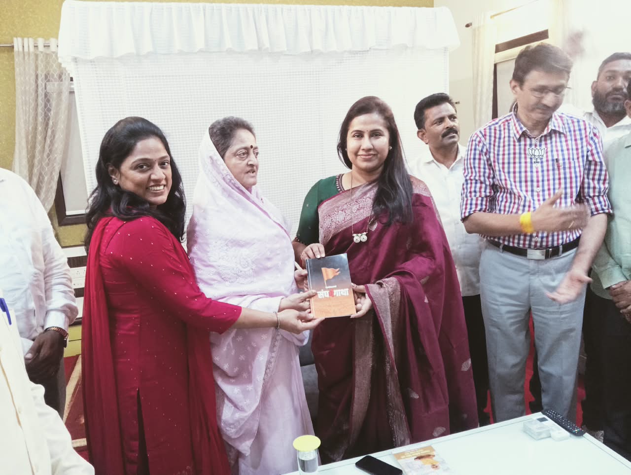 महाराष्ट्र राज्याच्या महिला व बालकल्याण विभाग, सार्वजनिक बांधकाम, सार्वजनिक आरोग्य, ऊर्जा, पाणीपुरवठा व स्वच्छता राज्यमंत्री मेघना साकोरे बोर्डीकर यांचे जळगावात स्वागत