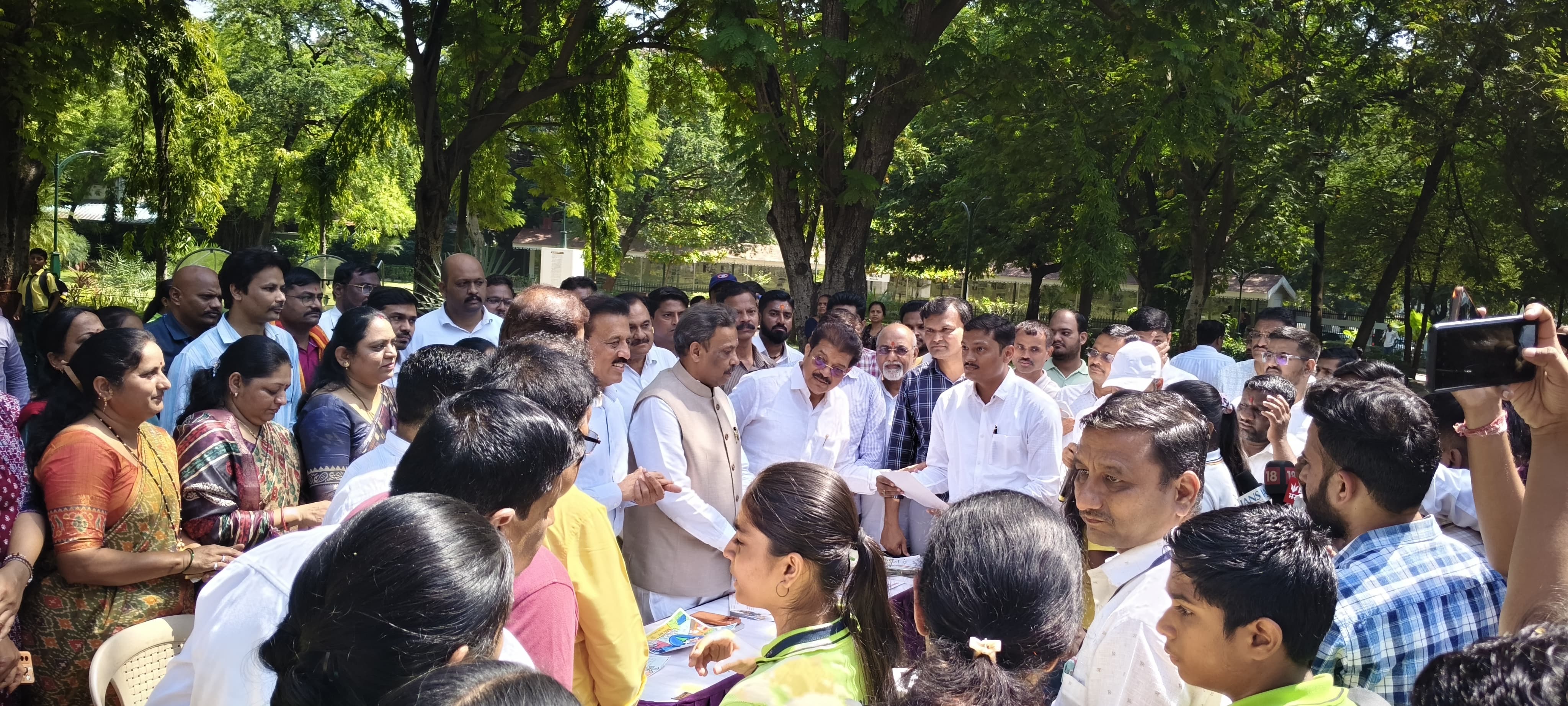 सेवा संकल्प अभियान अंतर्गत भाजपा जळगाव महानगरातर्फे चित्रकला, वक्तृत्व, पथनाट्य व रांगोळी स्पर्धा उत्साहात